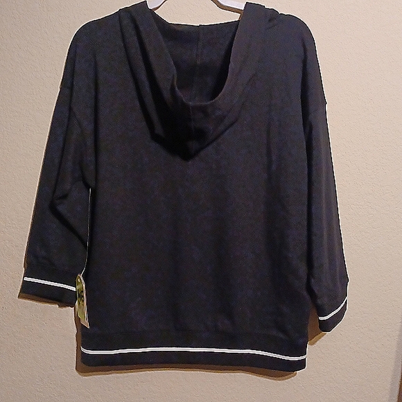 Zumba Wear Hoodie - Picture 8 of 9